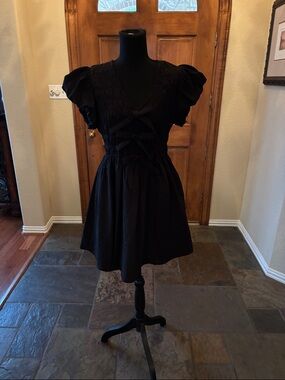 Black Short Sleeve Tie-Waist Dress - Women